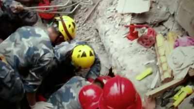 Here, I have a torch. Here's a light. - Aftershock: Everest and the Nepal Earthquake