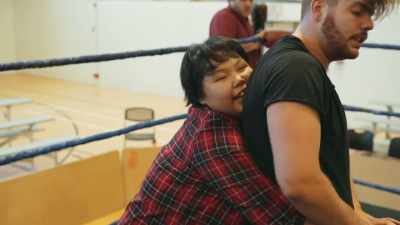 Here, if I wanted to,
I could break off... - The Wrestlers