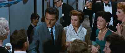 - Here he is, everybody.
- [Women Gasping, Squealing] - The Best of Everything