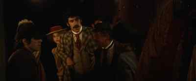 Here she is.
Good, good. - Harry and Walter Go to New York