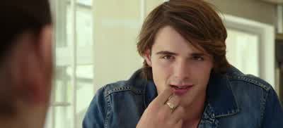 Here it comes. - The Kissing Booth