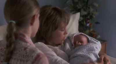 - Here, let me hold him.
- Okay. - My Girl 2