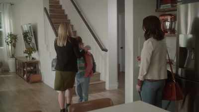 Here, let's go this way. - Hiding from My Husband