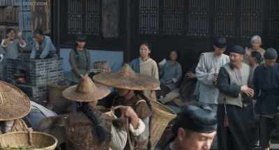 Here, quickly! Hurry up! - Iron Mask