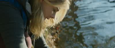 Here, Sam. - The 5th Wave