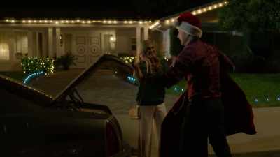 - ♪ Here to stay
is the new bird ♪ - Dirty John