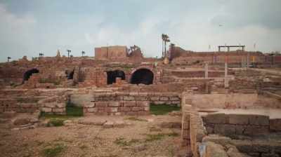 Here, the romans build
on a grand scale. - Dead Sea Scrolls: The Doomsday Prophecy