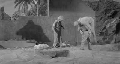 Here, throw him
in there, - Abbott and Costello Meet the Mummy