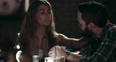 - Here touch.
- I wanna touch your beard. - Night Train