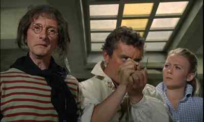 - Here... Wait a minute...
- What is it? - Carry On Jack