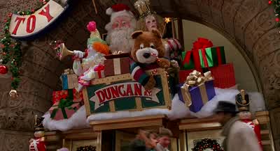 Here we are, sir, Duncan's Toy Chest. - Home Alone 2: Lost in New York