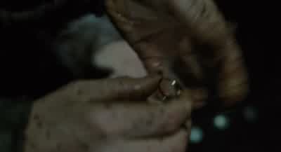 Here's a pretty ring. - Les MisÃ©rables