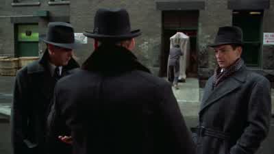 Here's an envelope for the both of youse. - Once Upon a Time in America