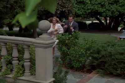 - Here's an idea. Double or nothing.
- What? - Moonlighting