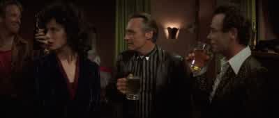 Here's to Ben Here's to BenHey neighborHere's to BenHere's to Ben Be polite - Blue Velvet