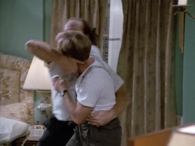 Here's your fat face! Give me that! - Frasier