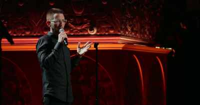 Here's something you might not know
about doggy style: - Neal Brennan: 3 Mics