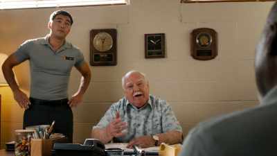 Here's the problem, Ernie.
You got everybody's hopes up. - Lodge 49