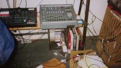 Here's is where his equipment
was set up at. - Wu-Tang Clan: Of Mics and Men