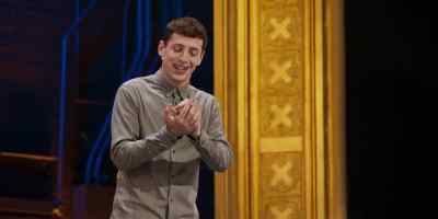 - Here's... - Alex Edelman: Just for Us