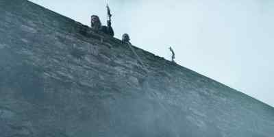 Hérisson: Grab the rope! - The Walking Dead: Daryl Dixon