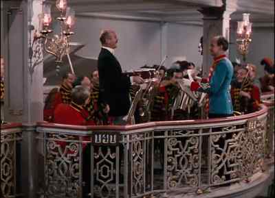 Herr Kapellmeister,
Bier für das Orchester. - The Life and Death of Colonel Blimp