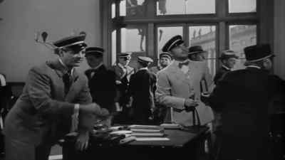 - Herr Mitchell.
- Dr. Candell just sent for me. - Kings Row