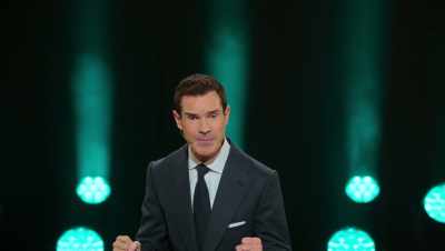 He's a dreamer,
and he thinks one day he could do better. - Jimmy Carr: Natural Born Killer
