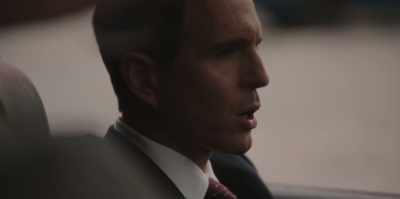-He's a goof.
Get in the car. - BlackBerry