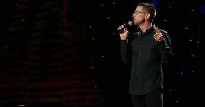 "He's a leader, do you understand me?" - Neal Brennan: 3 Mics