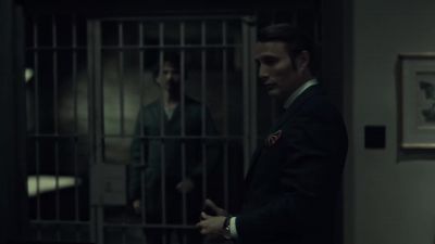 He's had a mild seizure. - Hannibal
