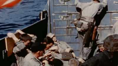 He's about to come
ashore to join the fight. - The Pacific War in Color