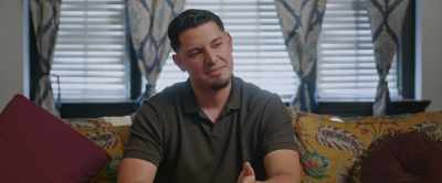 He's about, what, 5'6 ", 5'7"? - How the Gringo Stole Christmas