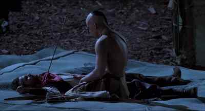 - He's aIive.
- I wish we had Tommy. - The Indian in the Cupboard