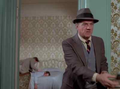 - He's alive.
- Let me have that thing. - The Streets of San Francisco