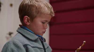 He's always thinking about things. - Teddy's Christmas
