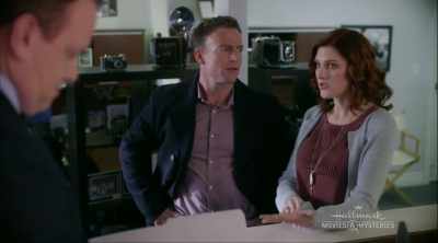 HE'S ASKING QUESTIONS - Garage Sale Mysteries: Picture a Murder