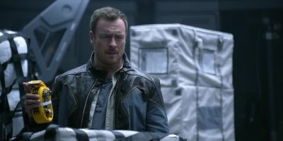 He's avoiding me, isn't he? - Lost in Space