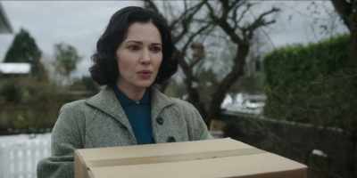 -He's away on business.
-Great. - Project Blue Book