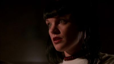 He's behind me isn't he - NCIS