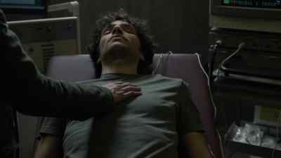 He's breathing unaided. - Humans