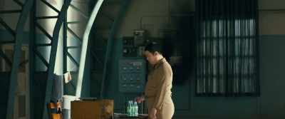He's Chinese, I think he
wants to show you dance. - Swing Kids