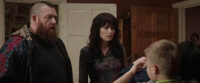 - He's choking me!
- (GRUNTING) - Fighting with My Family