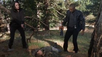 He's clean. - Criminal Minds