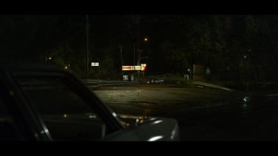 He's coming back across.
I'm pulling out. - Mindhunter
