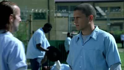 He's coming. - Prison Break