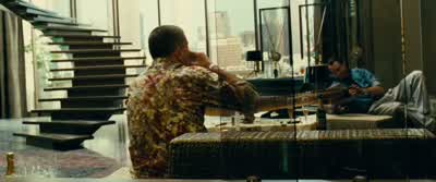 He's coming up. - Taken 3