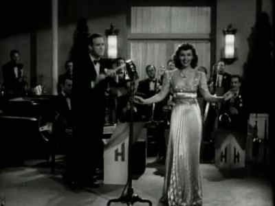 ♪ He's disarming, alarming,
charming and gay ♪ - Pot o' Gold