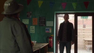 He's done a runner. - Vera