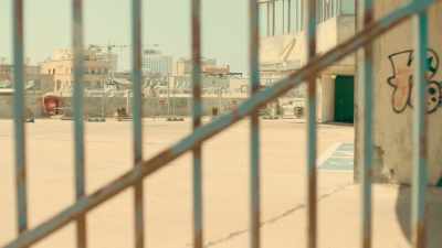 He's driving up, guys. - Trafficked with Mariana van Zeller